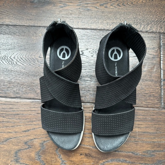 Wishbone Black Perforated Sandals with Rubber Soles - Picture 3 of 9